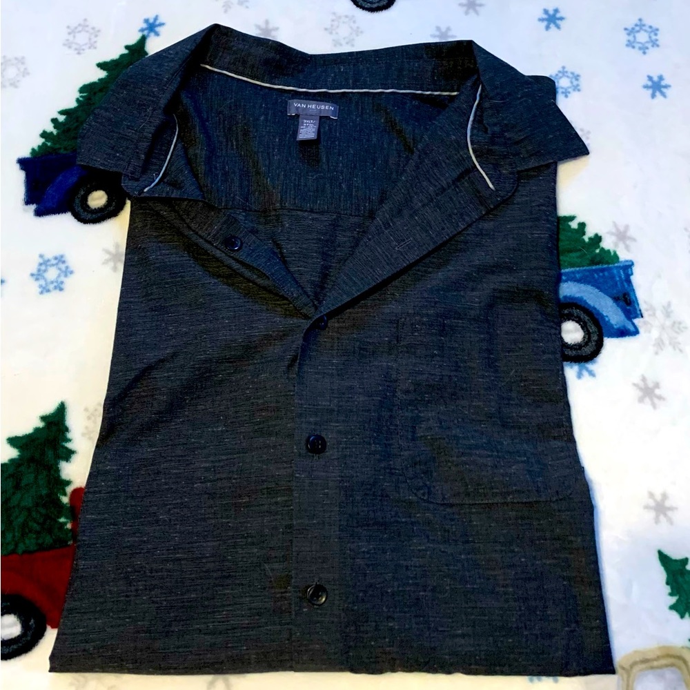 Van Heusen Men’s Button Down